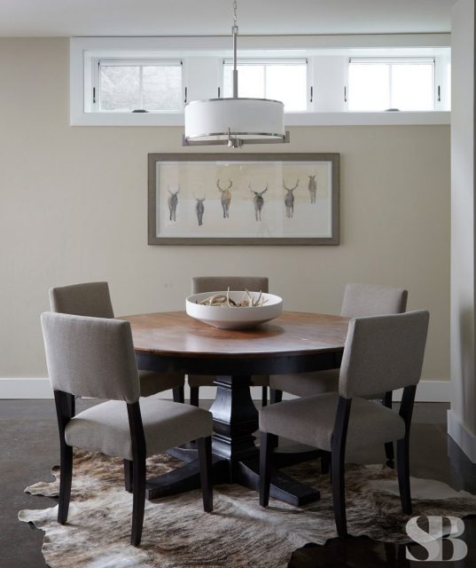 breakfast table with five chairs